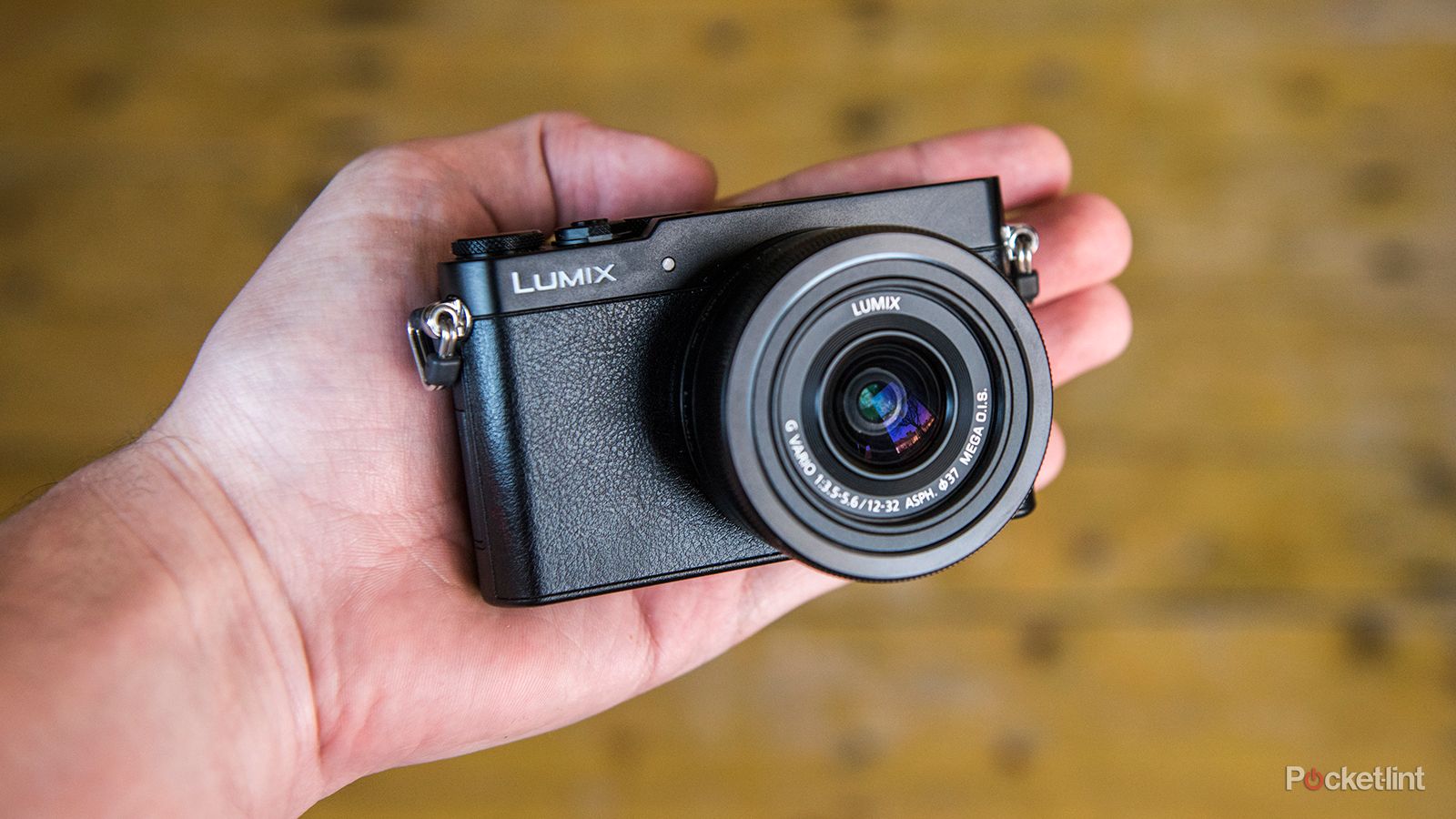 パナソニック　LUMIX GM Panasonic Lumix GM5 review: Mini system camera has high-end