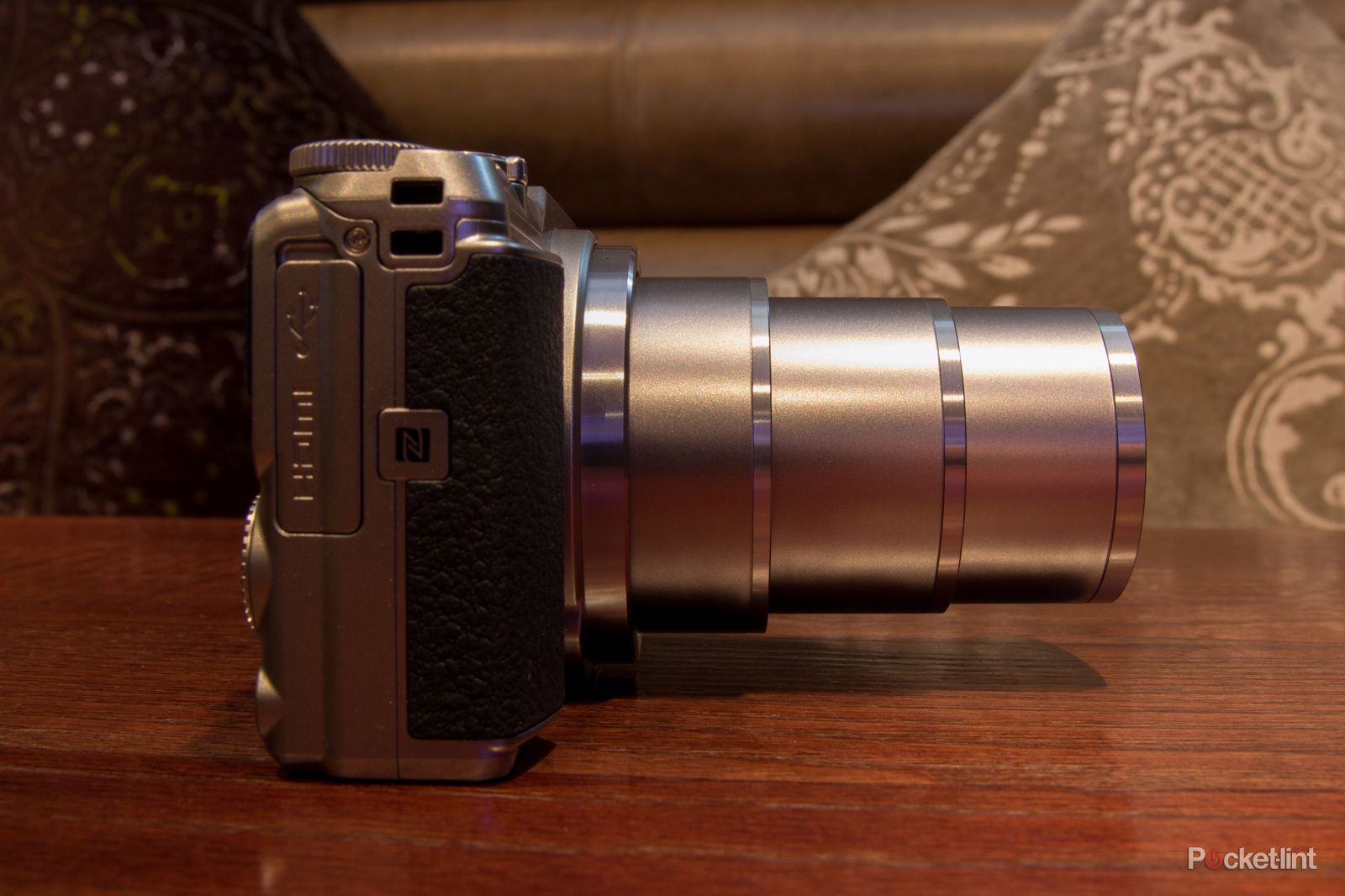 Nikon Coolpix S9900: Retro style 30x superzoom (hands-on)