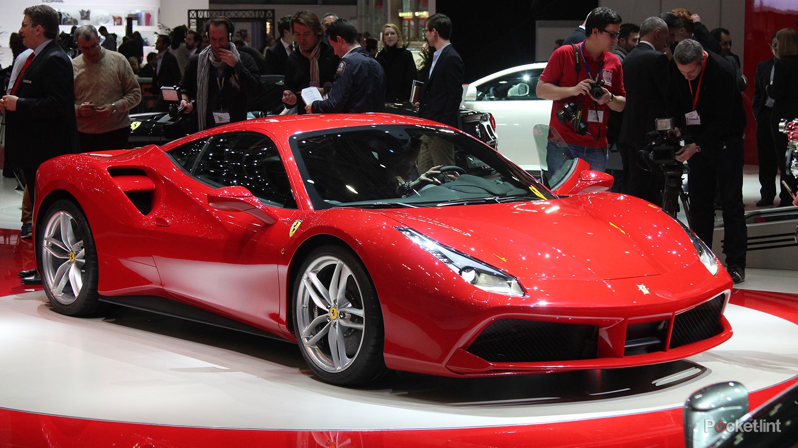 Ferrari 488 GTB: £200K turbo-charged supercar superstar (hands-on)