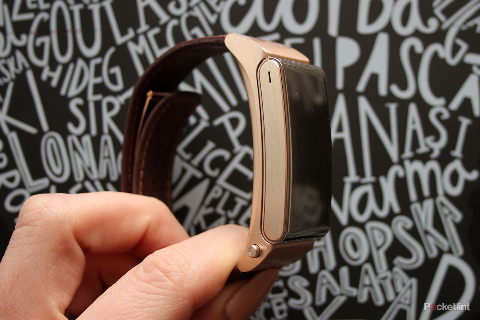 Huawei TalkBand B2 review: Bluetooth bling, but lacking