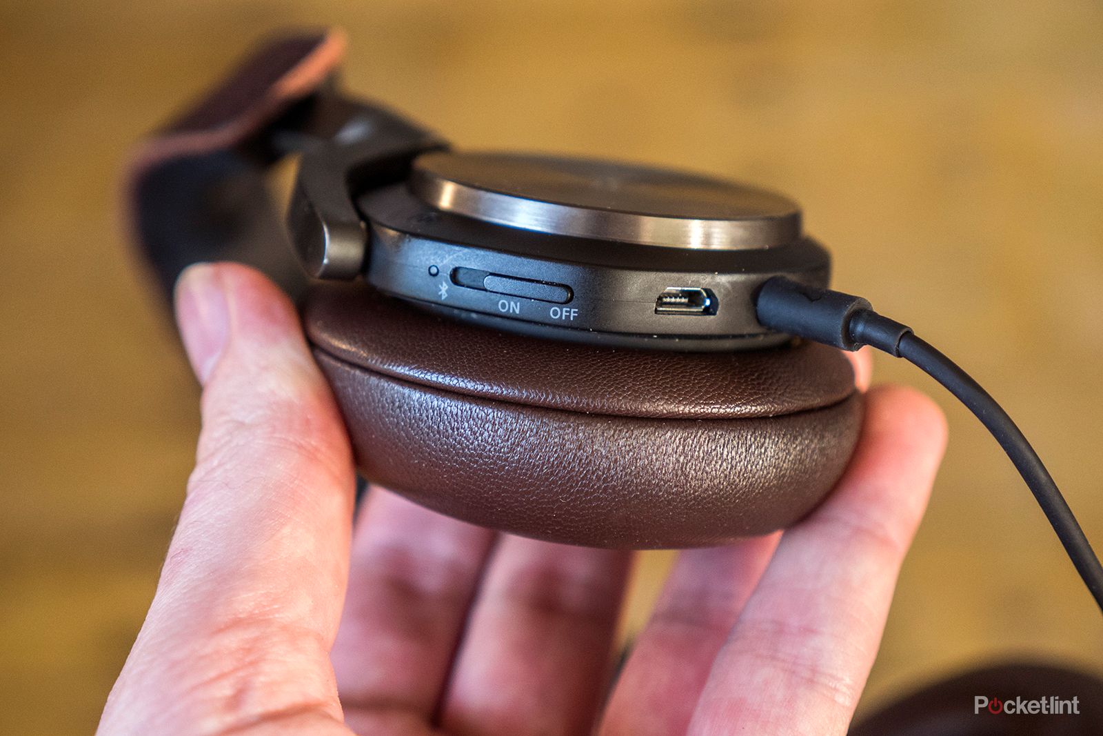 Bang & Olufsen BeoPlay H8 review: Bang & Oh the price