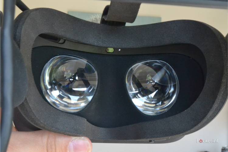 Oculus Rift vs HTC Vive: VR's best experiences go head to head