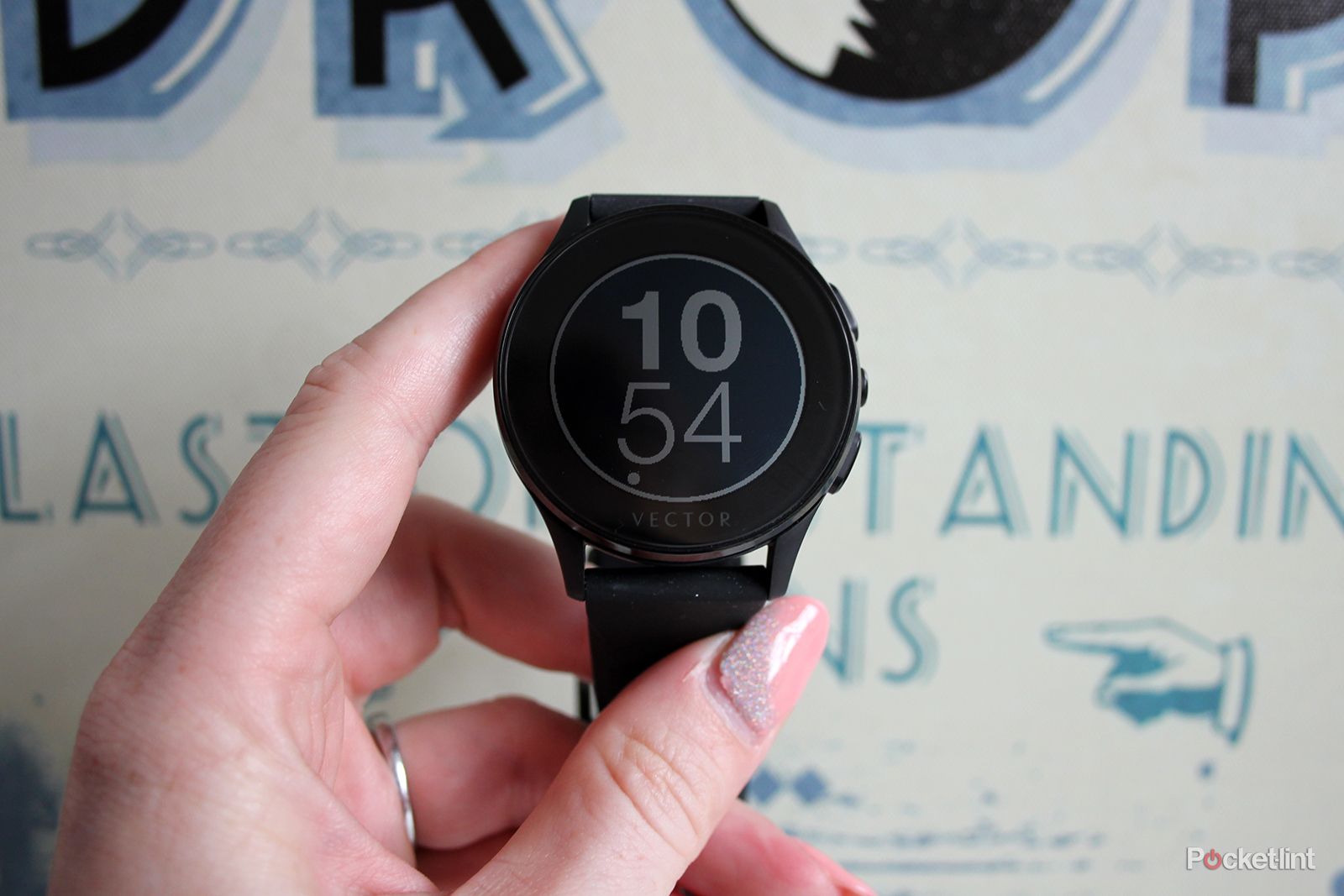 Vector Luna Watch review: Simple but stylish Vector Luna Watch review: Simple but stylish