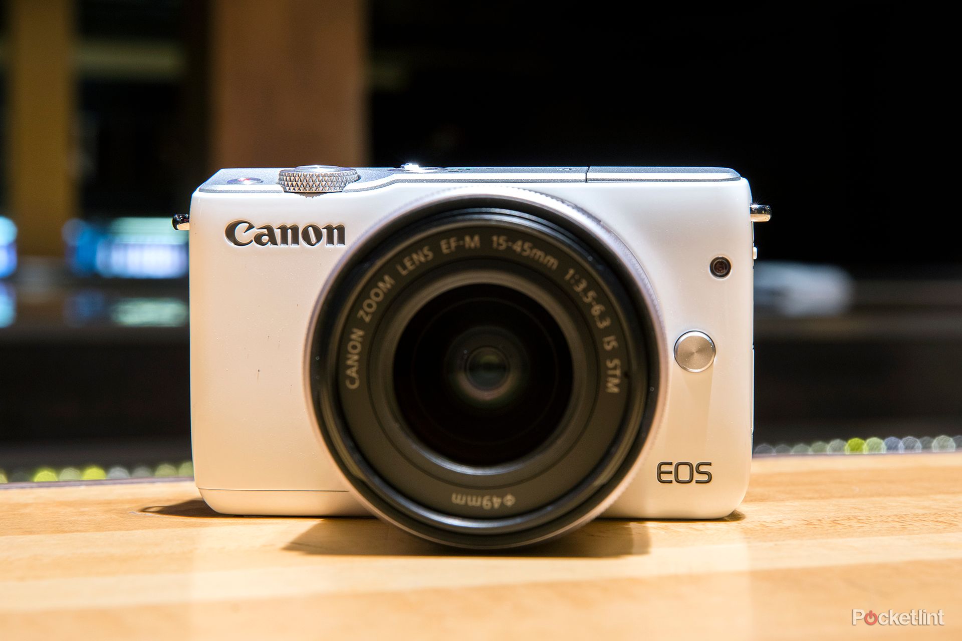 Canon EOS M10 hands-on: Canon's weak mirrorless line-up continues