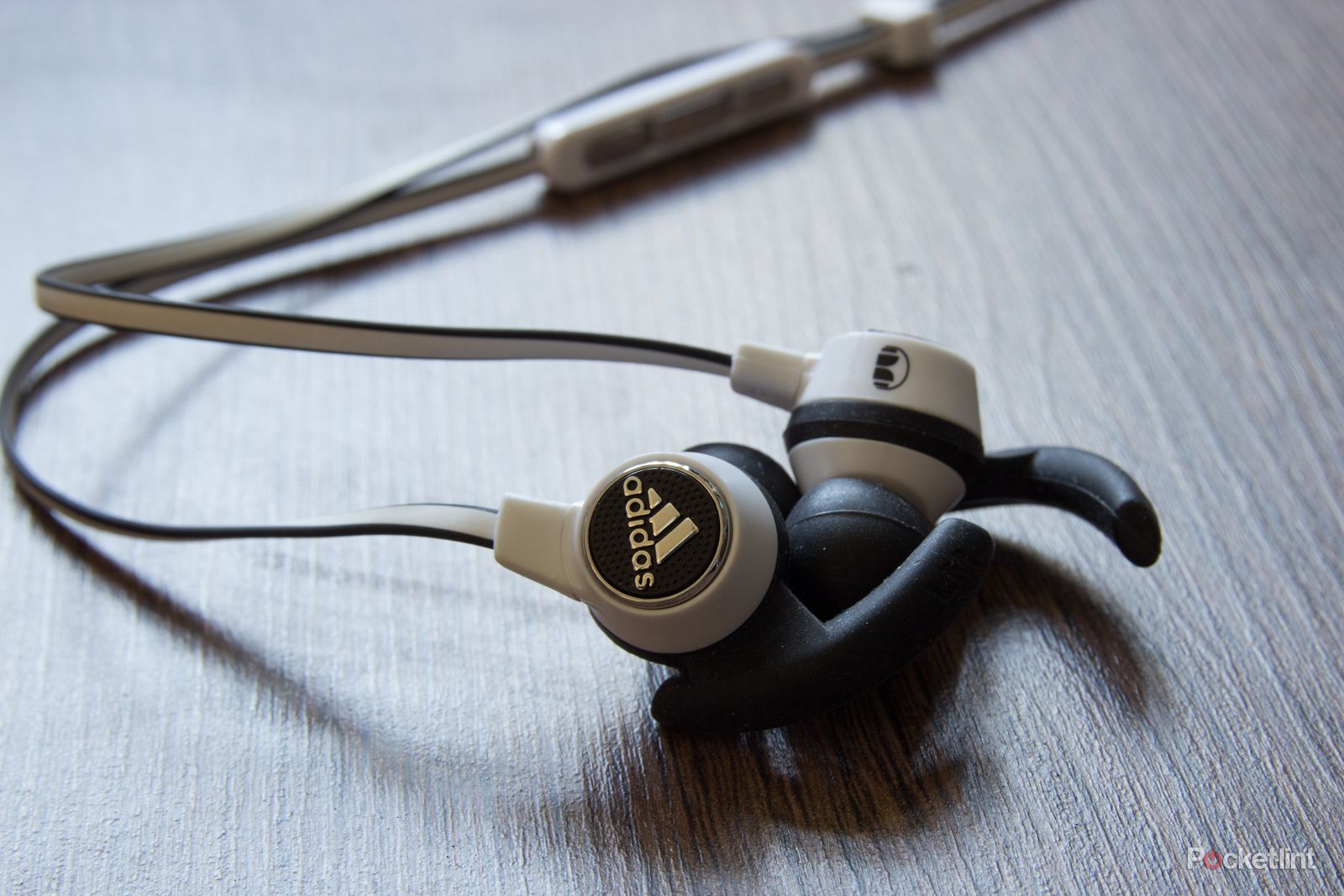 135570-headphones-review-