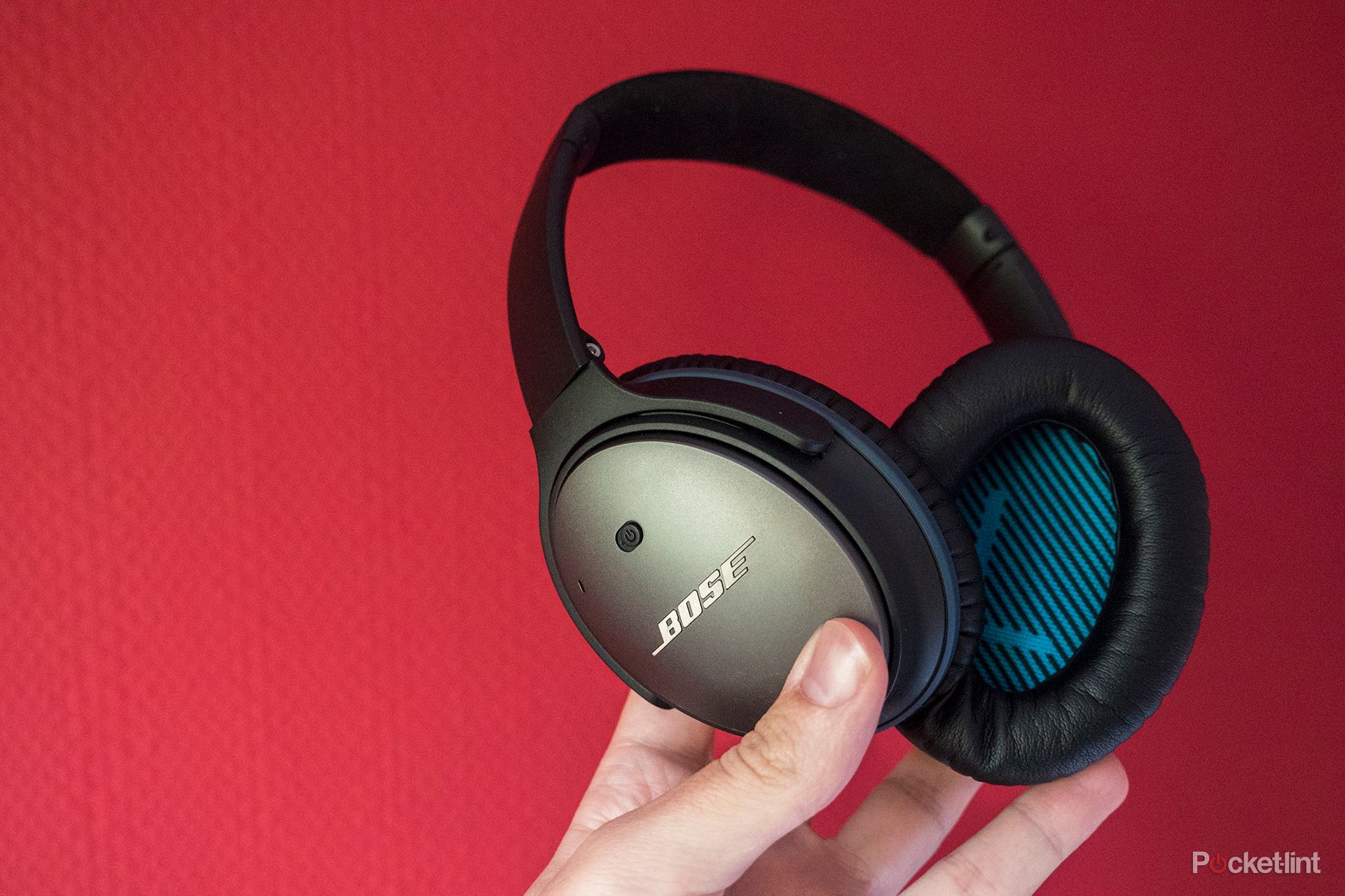 Bose QuietComfort 25 review: Noise-cancelling champions