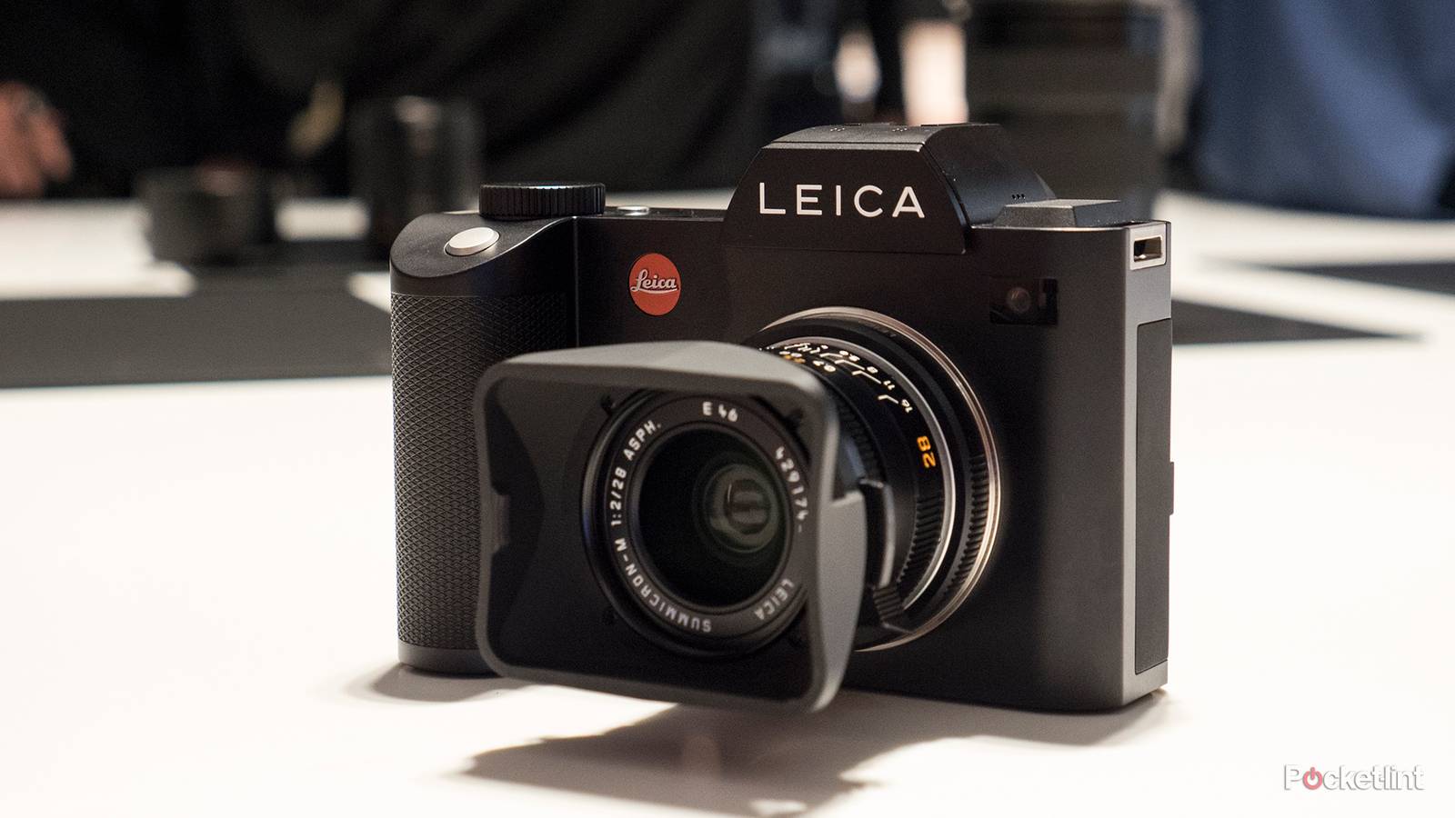 Shooting with the Leica SL: A mirrorless marvel or giant-scale misfire ...