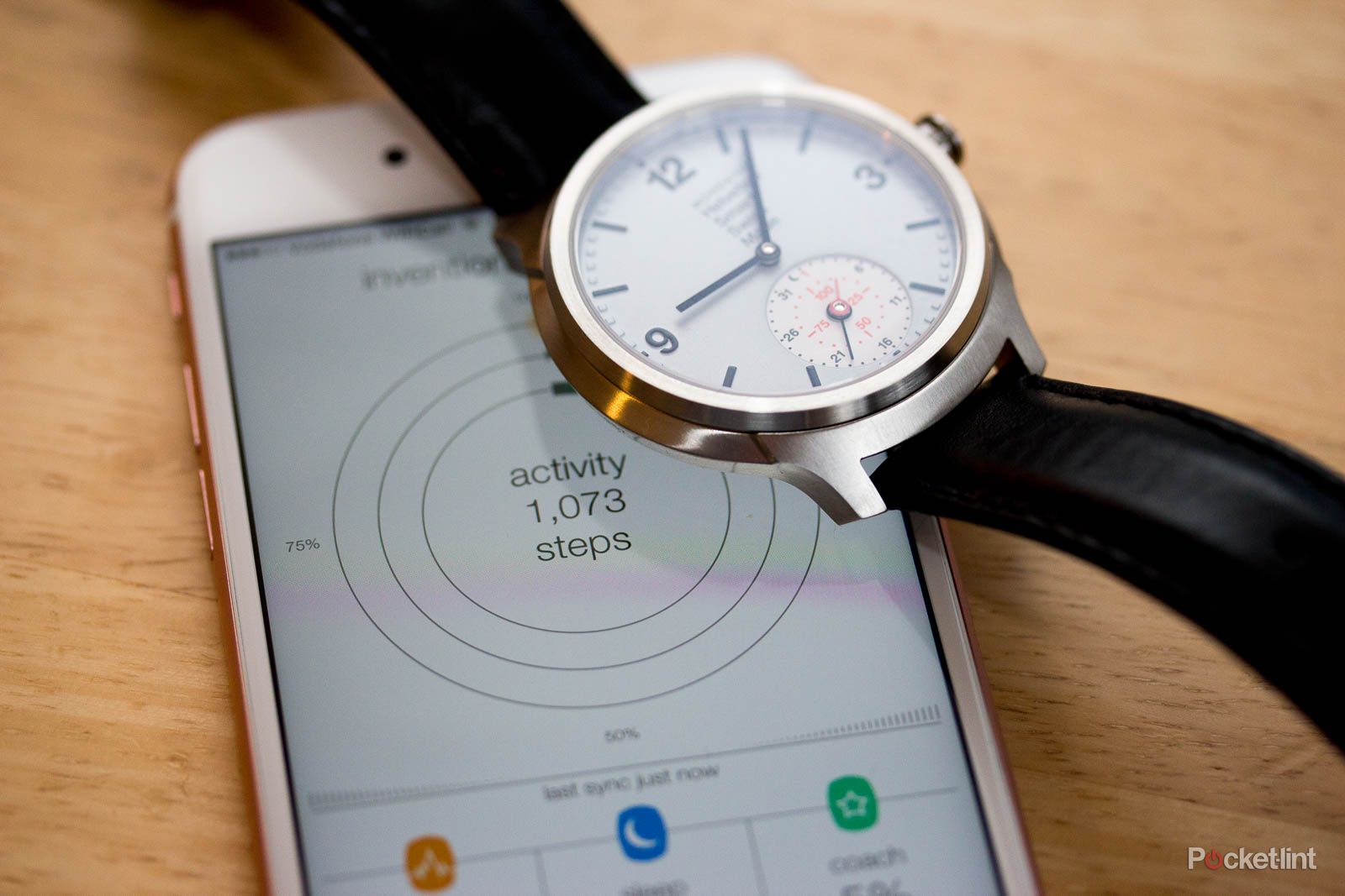 Mondaine Helvetica 1 Smart review: One seriously stylish activity