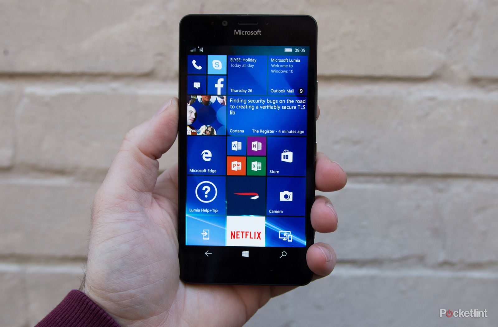 136018-phones-review-microsoft
