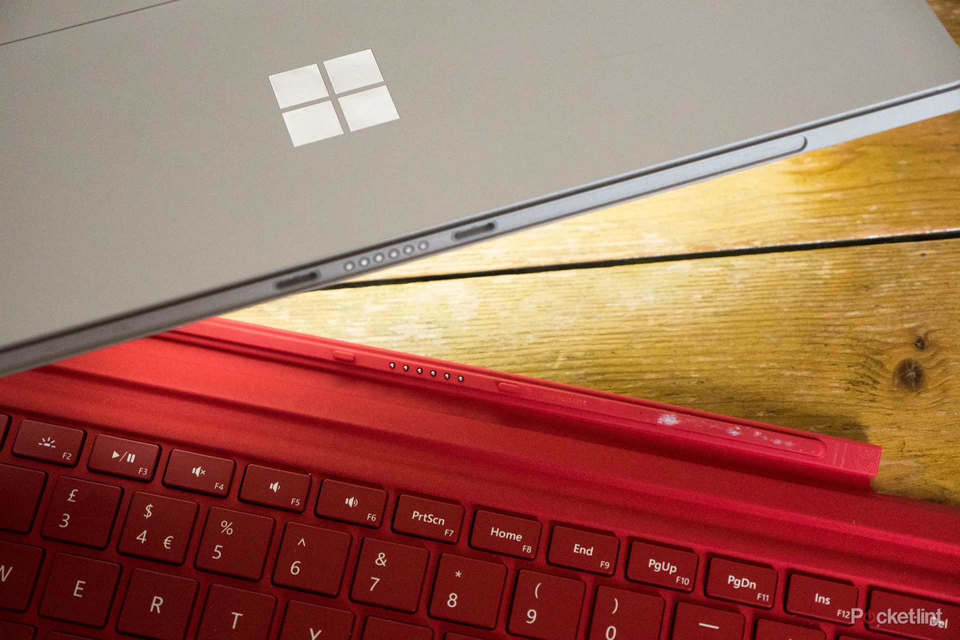 Microsoft Surface Pro 2024 Microsoft Surface Type Cover Pro 4