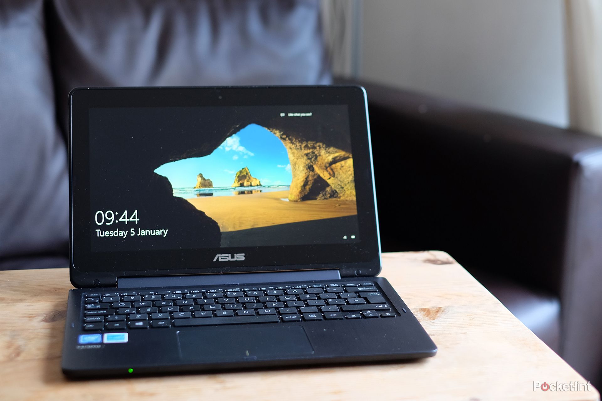 Asus Transformer Book Flip TP200SA review: Flippin' good value