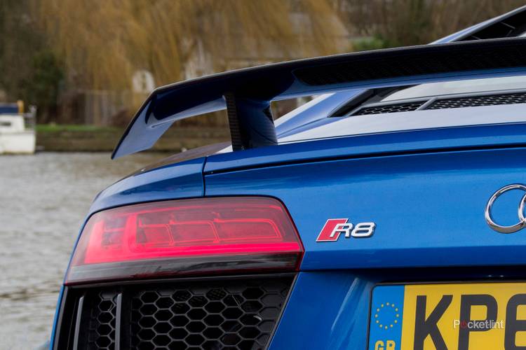 Audi R8 V10 Plus 2016 review: Praktisch durch technik