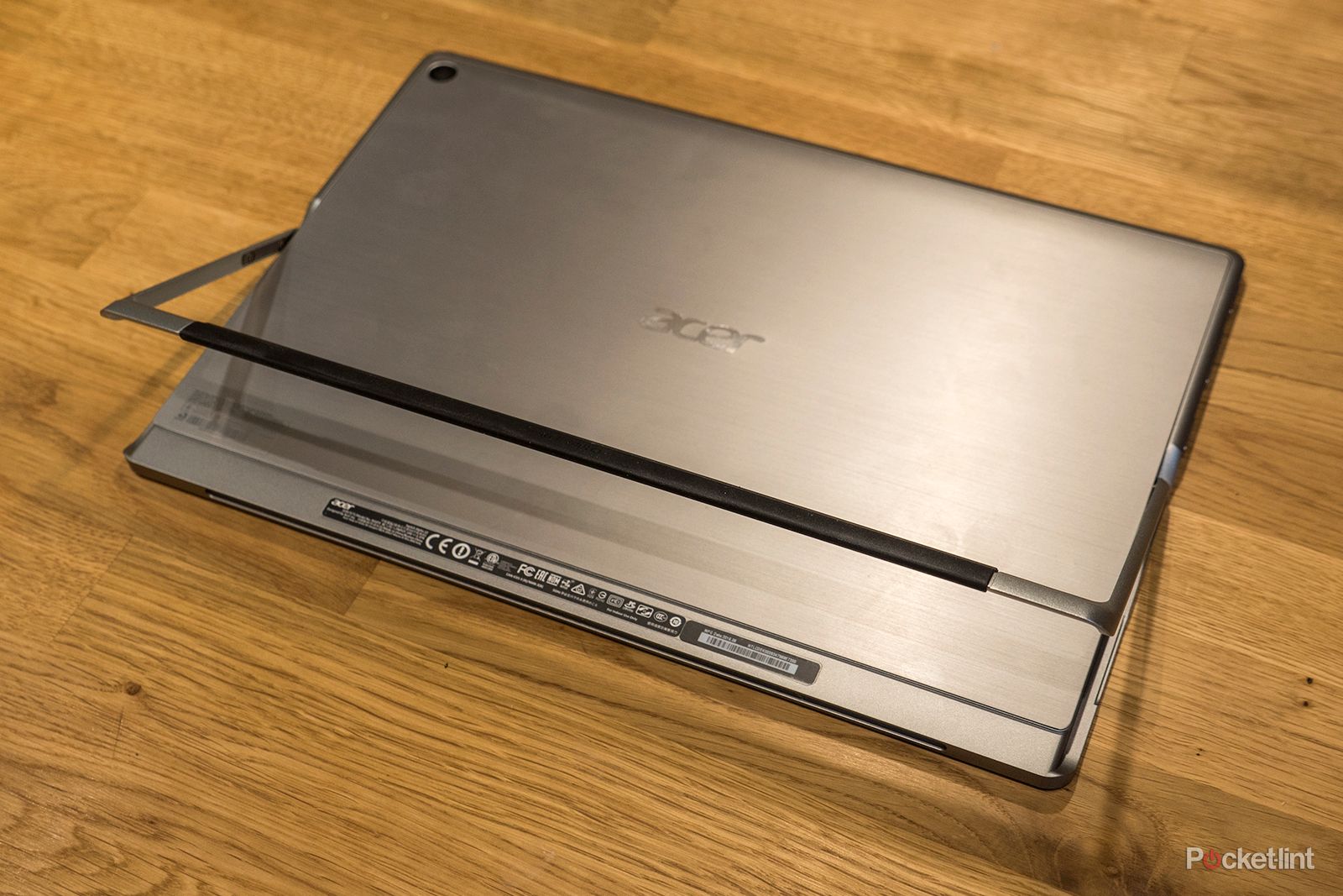 レア☆Acerエイサー☆ノートパソコン☆ Switch Alpha 12 エイサー、Core i5搭載2in1タブレットPC「Switch Alpha 12」にWindows