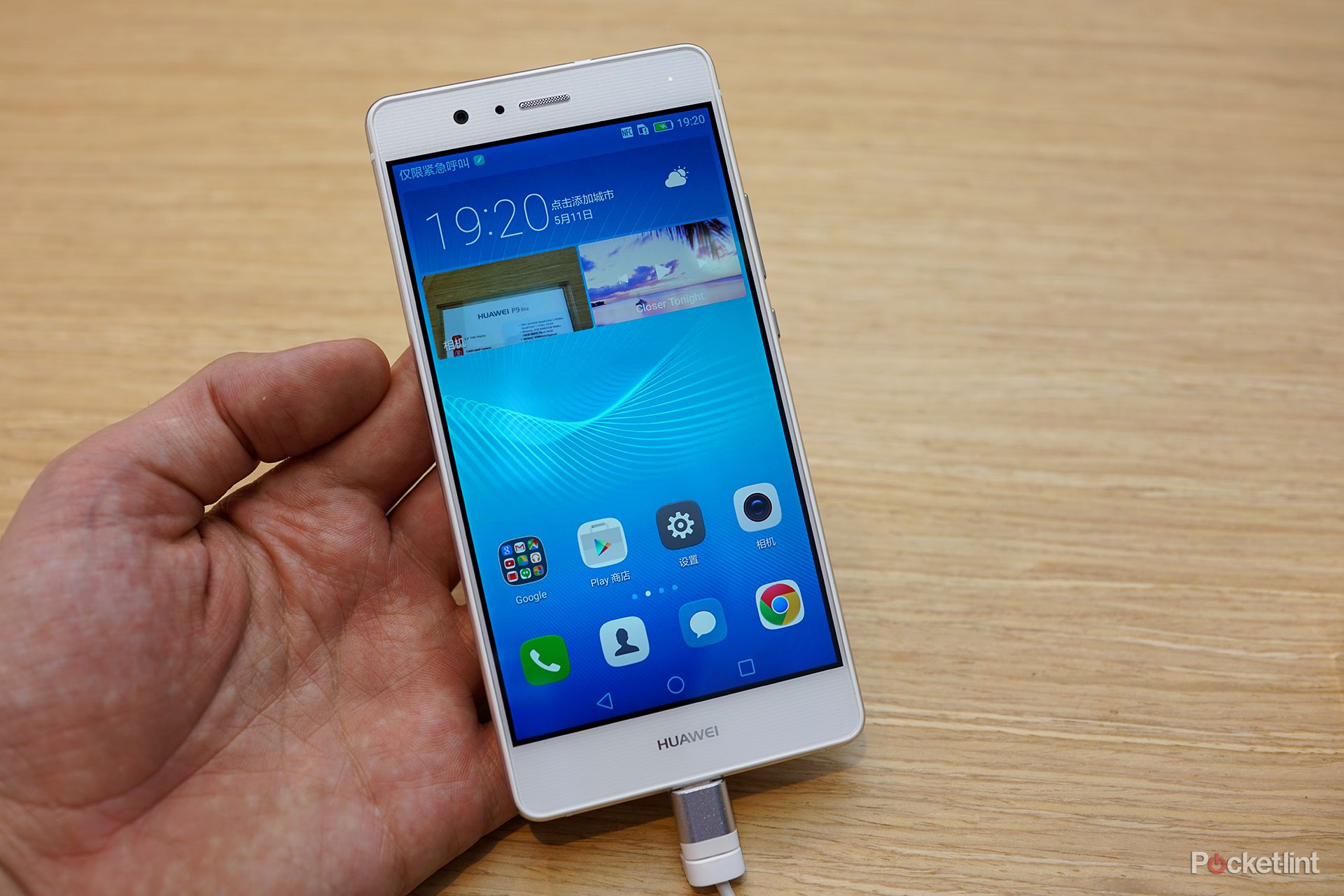 137581-phones-review-hands-on-