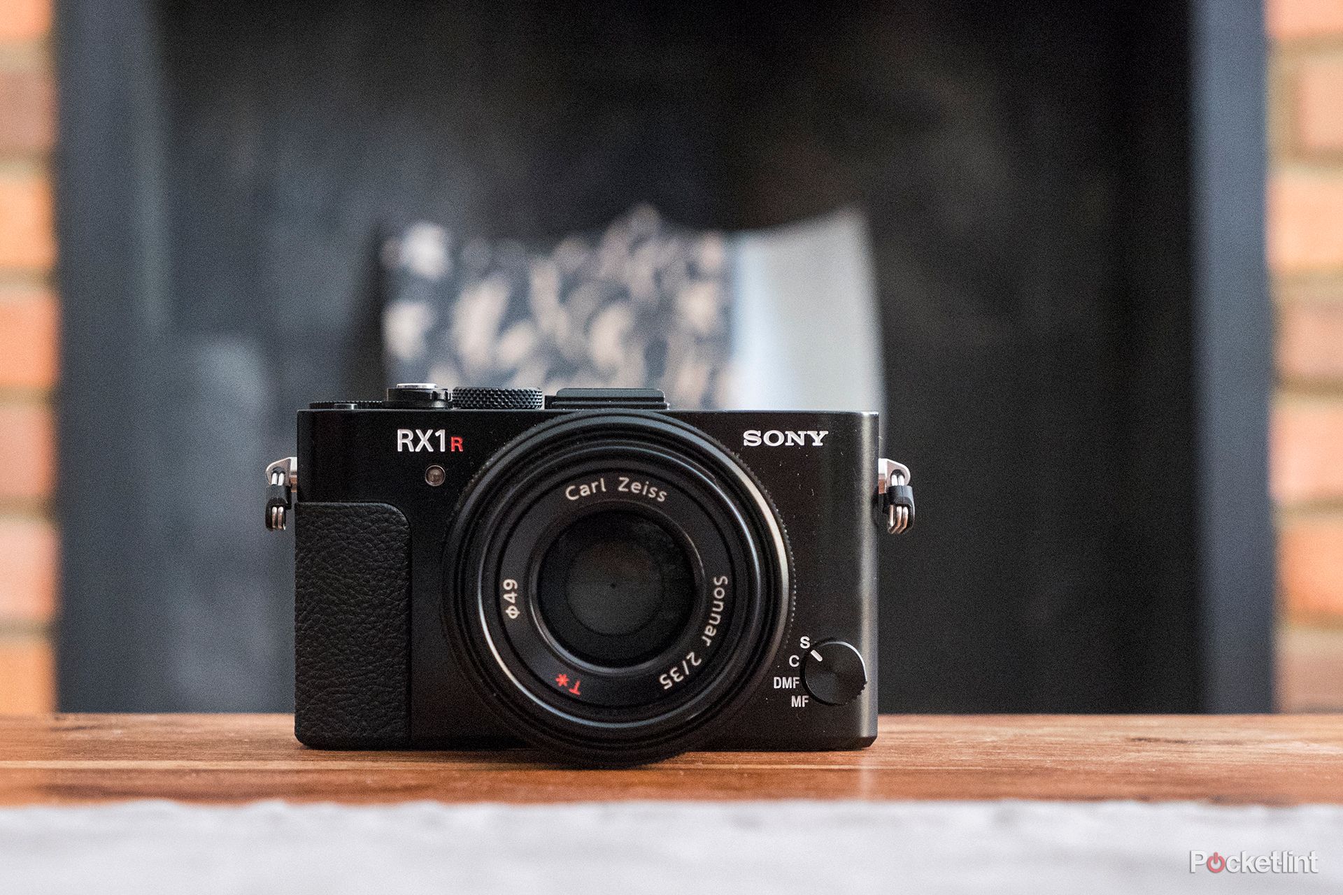 Sony Cyber-shot RX1R II review: Full-frame fun and foibles