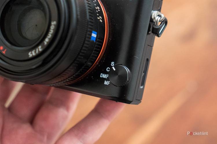 Sony Cyber-shot RX1R II review: Full-frame fun and foibles