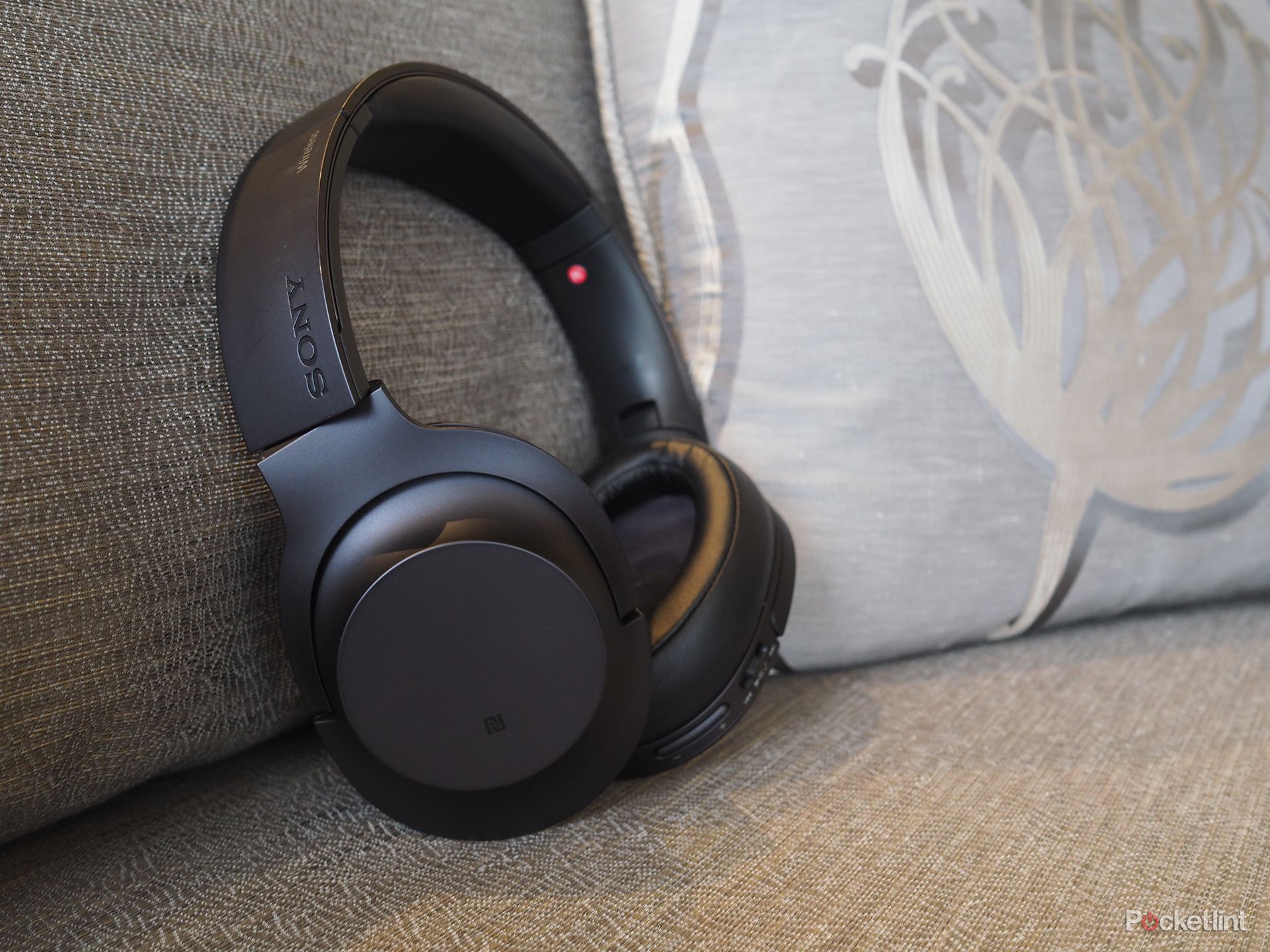 【じゃんぱら渋谷宇田川店】SONY h.ear on Wireless NC MDR-100ABN （B）チャコールブラック Sony MDR-100ABN  on Wireless NC headphones review: Silly