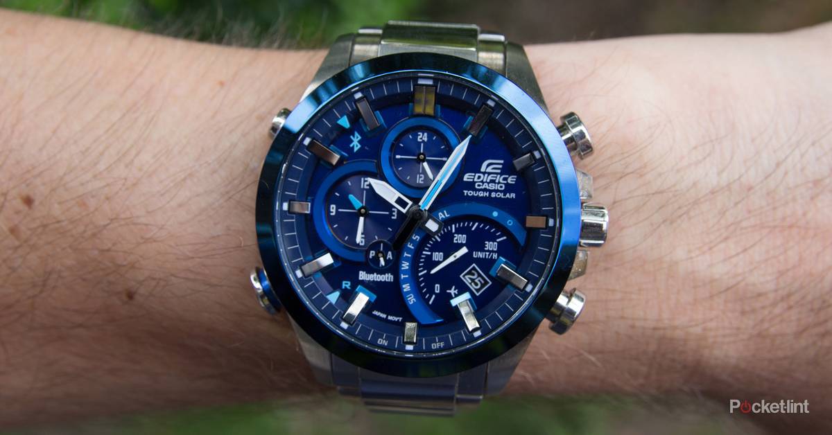Casio Edifice EQB-500: Watch first, connected device second
