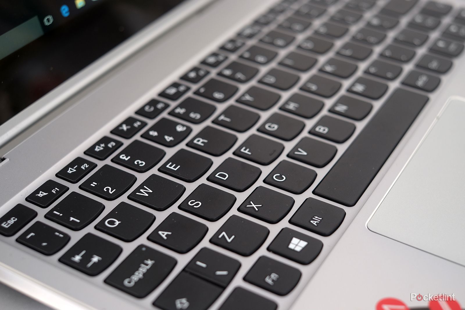 Lenovo Yoga 11 710 review: Bending the rules and winning Lenovo Yoga 11 710 review: Bending the rules and winning