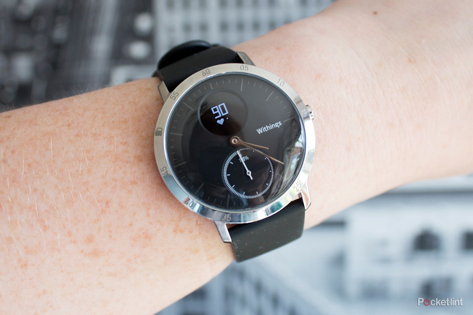 特価！アクティビティモニター withings steel HR 36mm Withings Steel HR, reviewed: heart rate hiding in an everyday
