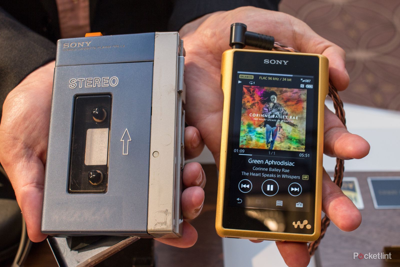 NW-WM1Z ウォークマン WALKMAN ソニー SONY NW-WM1Z 特長 : 操作性 | ポータブルオーディオプレーヤー
