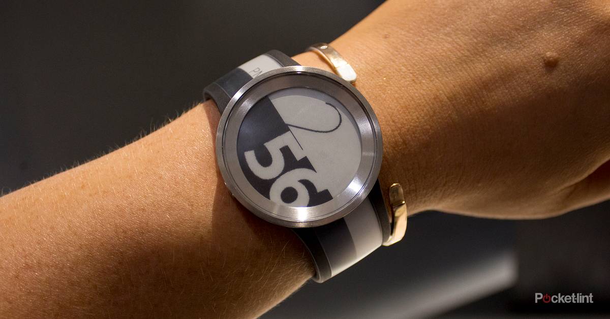 138710-smartwatches-review- 
