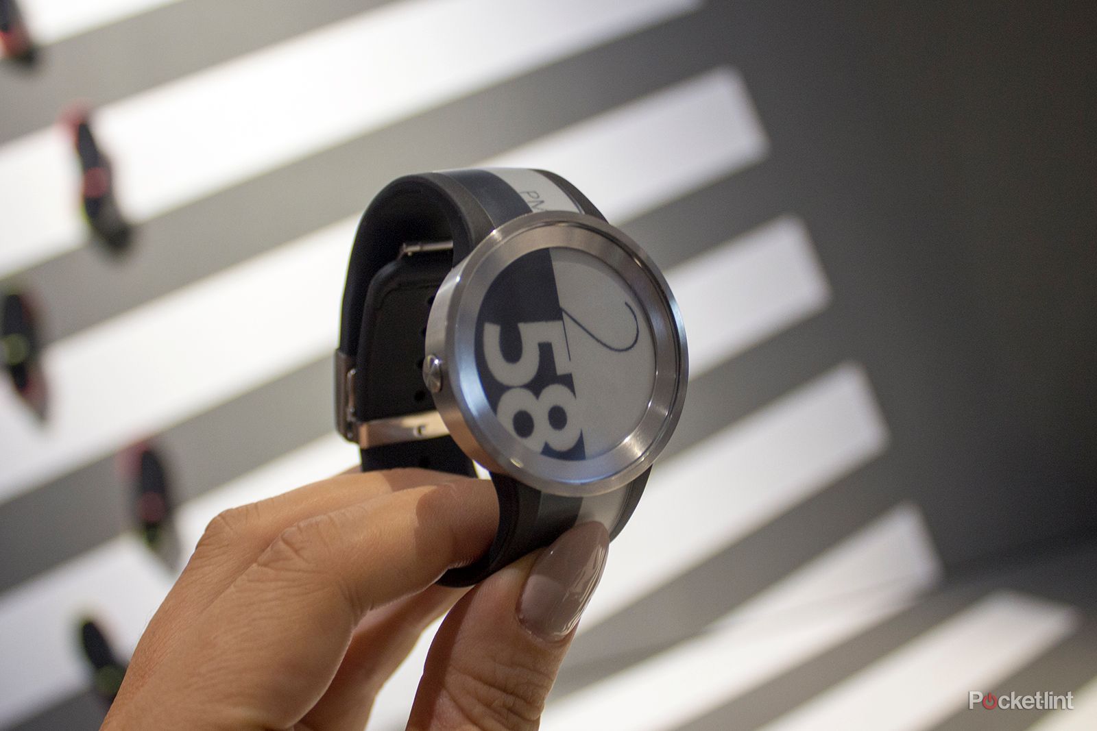 Sony FES Watch U: The e-paper watch that costs more than an Apple