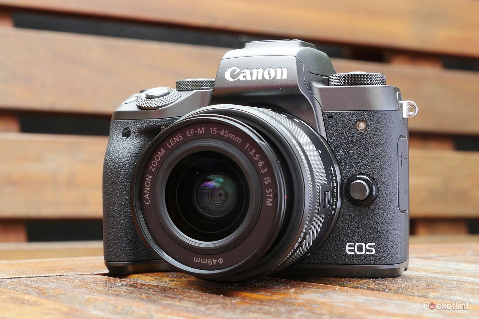 Canon EOS M5 review: 'Mirrorless 80D' fails to faze its