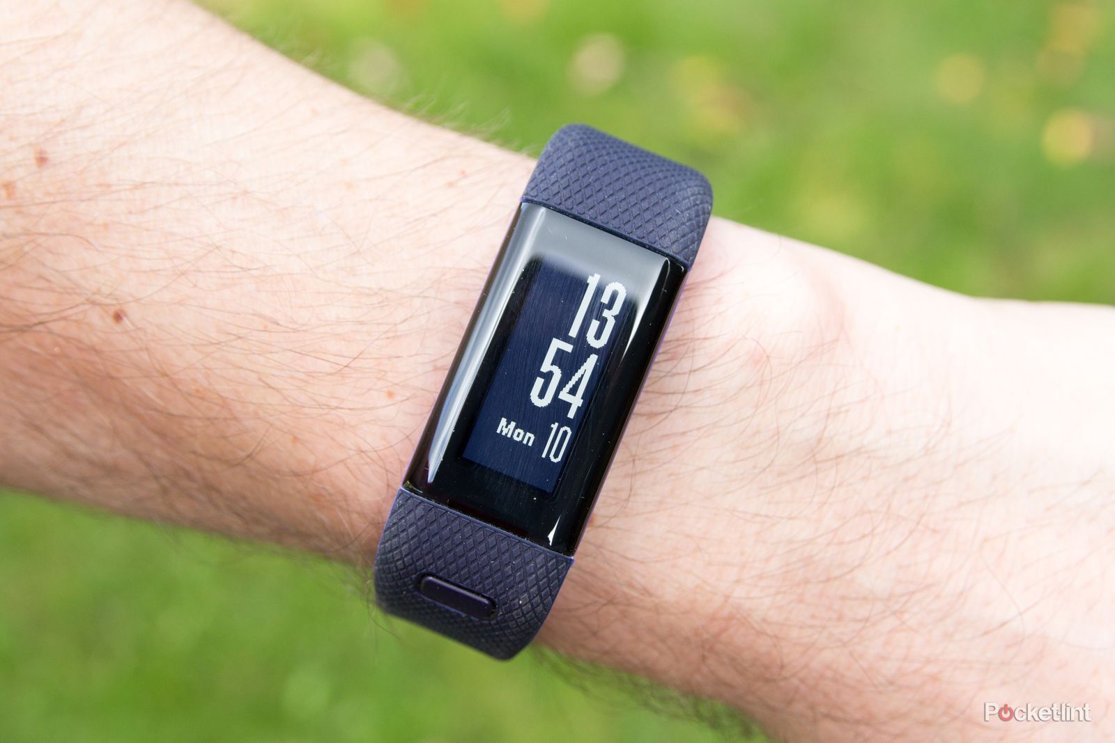 GARMIN - GARMIN　vivosmartJ HR+ Garmin vivosmart HR (Regular fit - Black) - Walmart.com