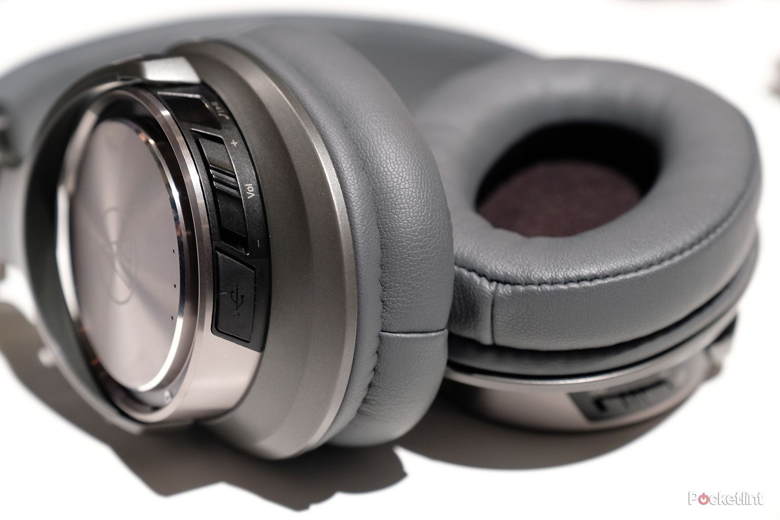 Audio-Technica ATH-DSR9BT review: A digital future for high-end