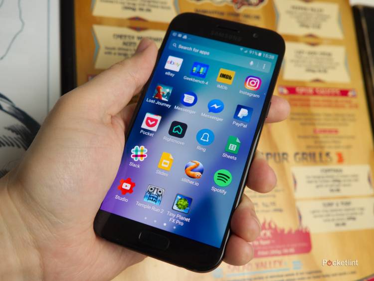 Oppo R11s review: Super screen, except for one major flaw...