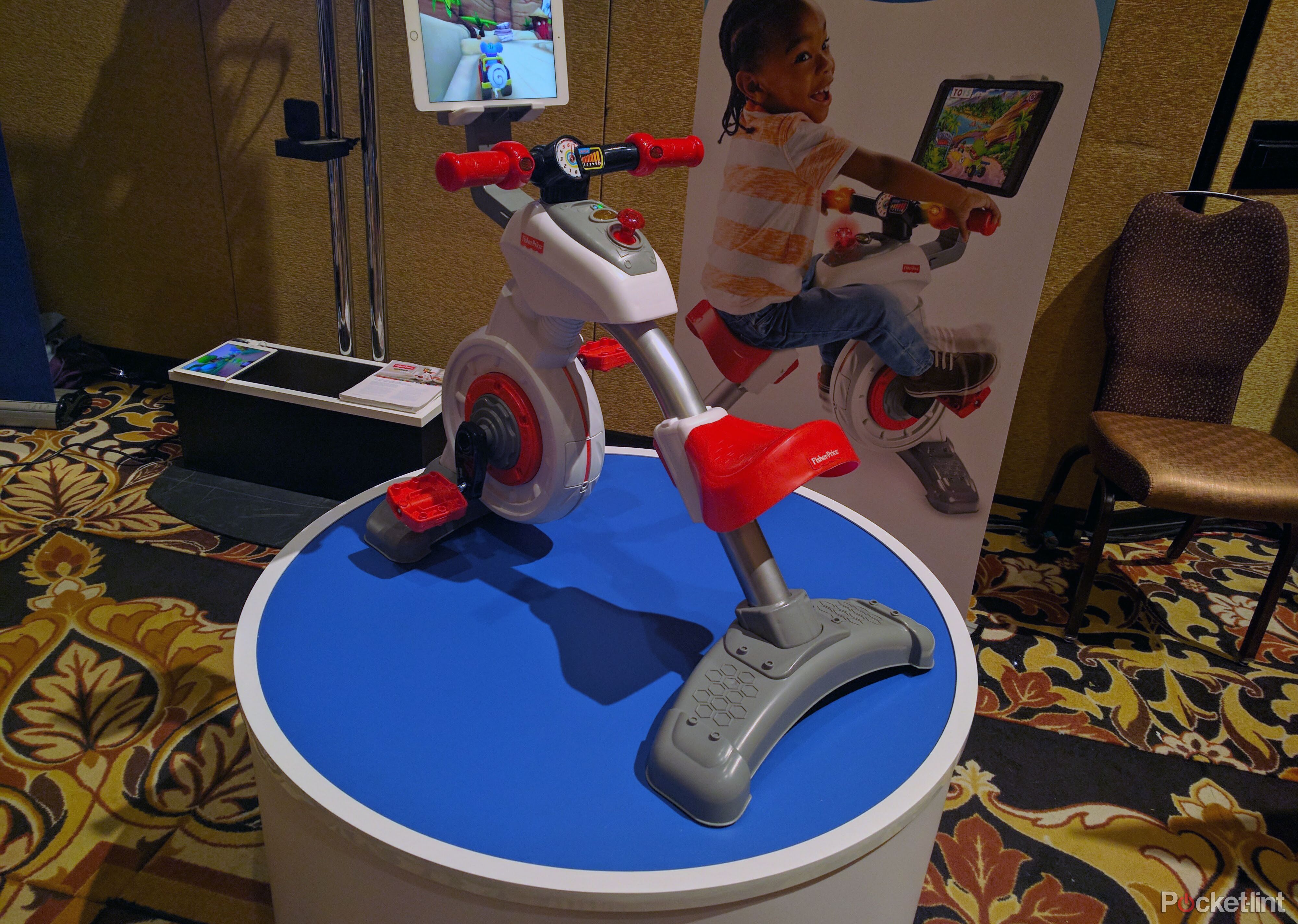 Fisher Price Smart Cycle Set Toys 100 Tops: Smart Cycle