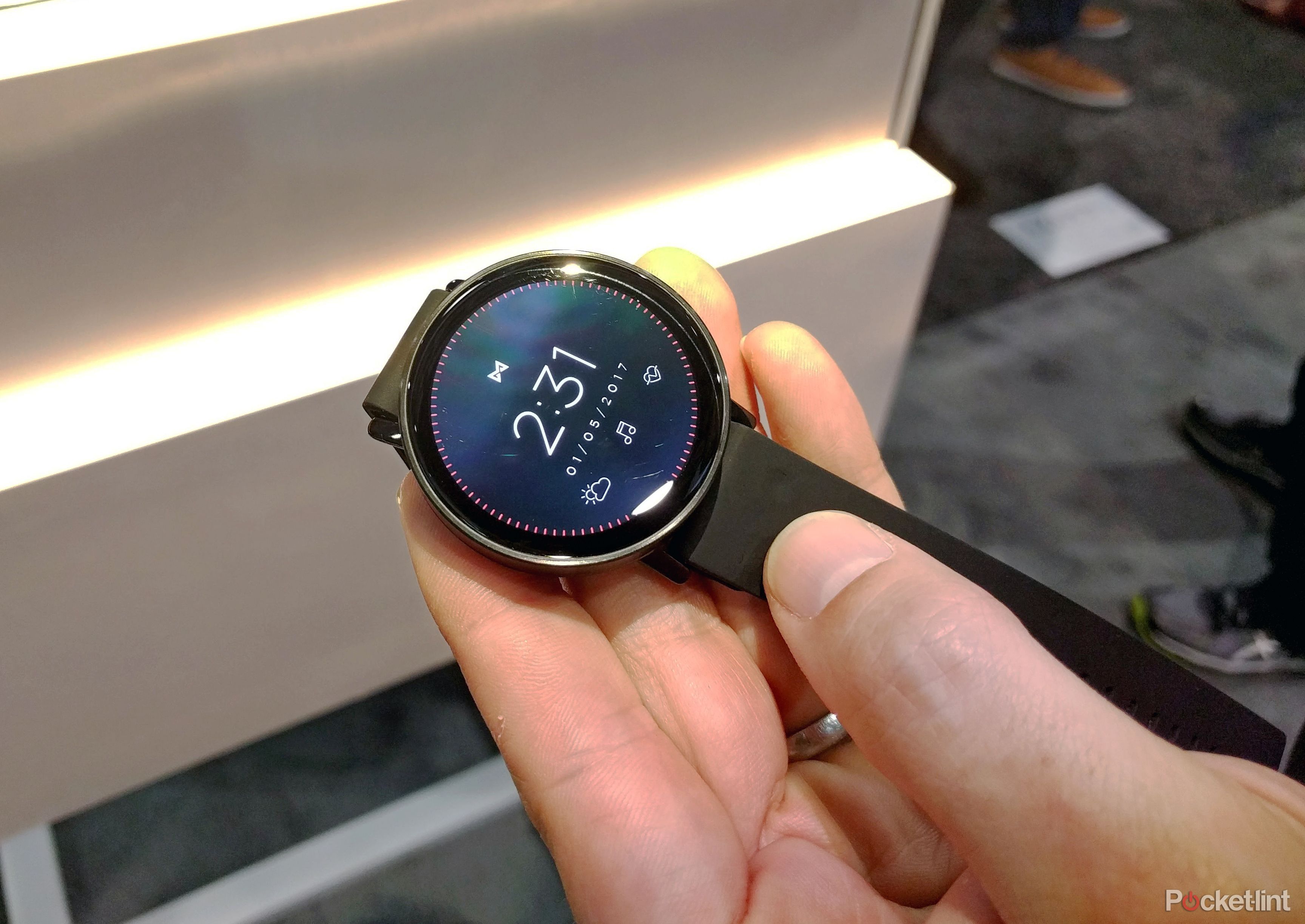 Misfit Vapor preview: Designer touchscreen watch in a waterproof