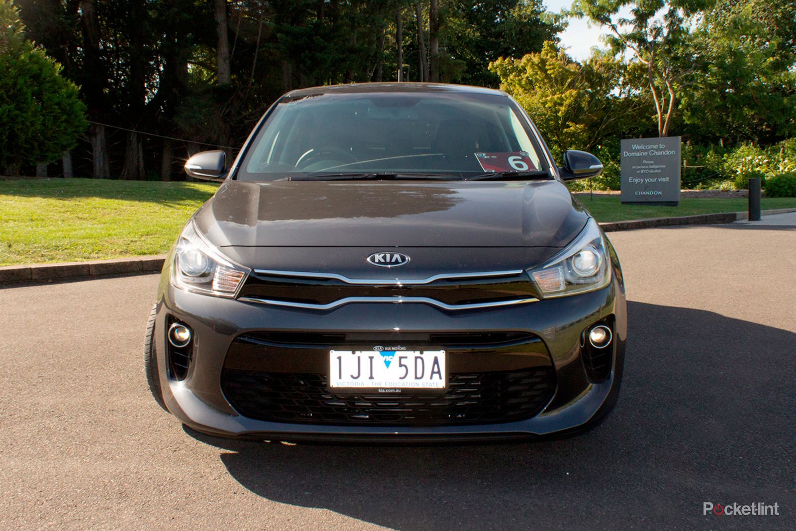 Rio☆ Kia Rio (2017) review: All about connectivity