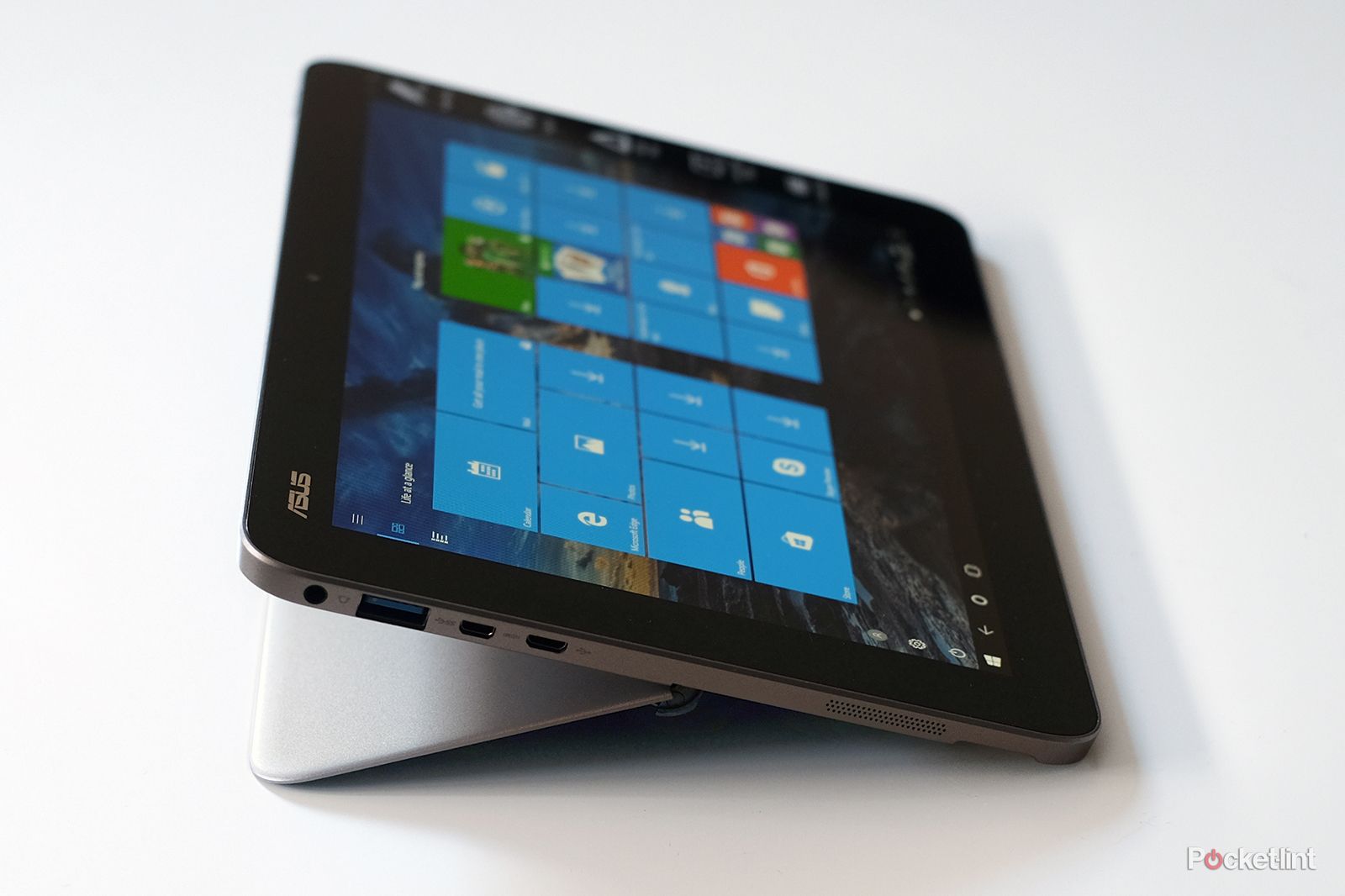 Asus Transformer Mini T102HA review: Great battery and price point