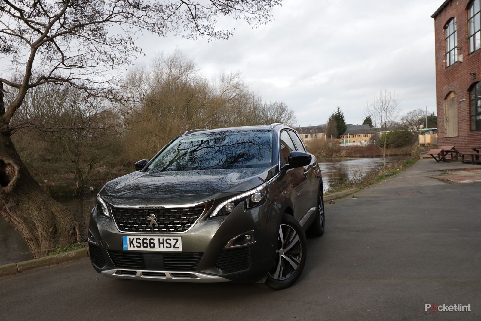 Peugeot 3008 review: A tech-tastic crossover that's sure to Allure