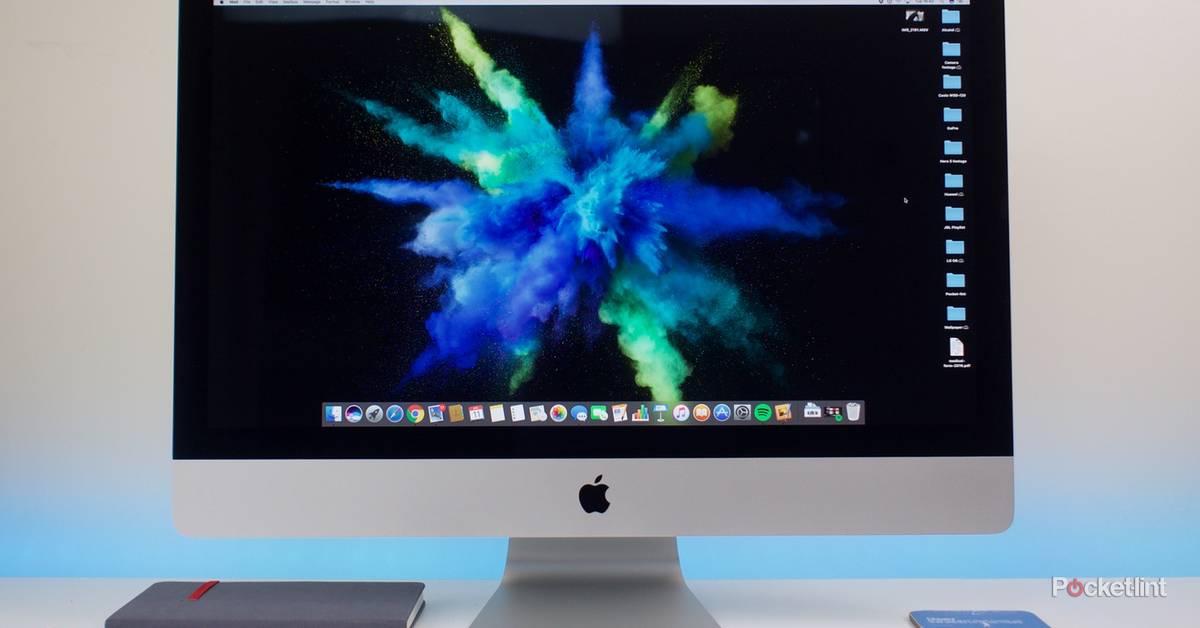 141270-laptops-review-apple- 