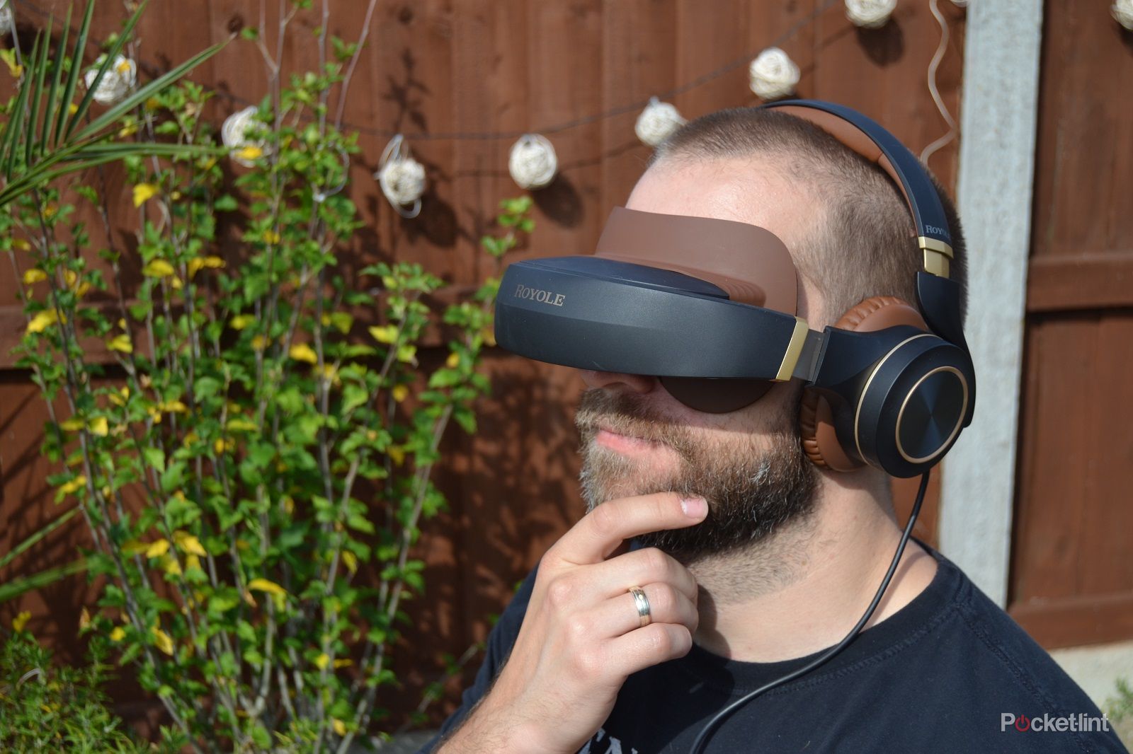 Royole Moon review: The 3D 'Virtual Cinema' experience, minus the