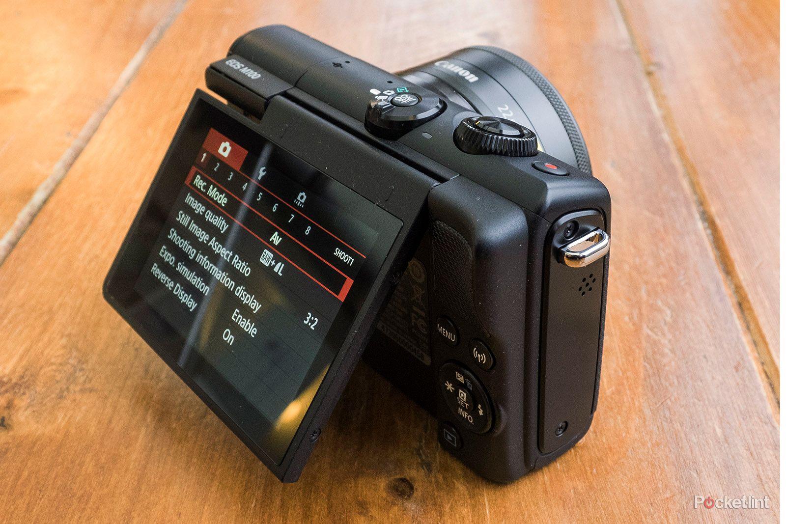 Canon - CANON EOS M100 動作品 Canon M100: A Mirrorless Camera for Those Graduating from