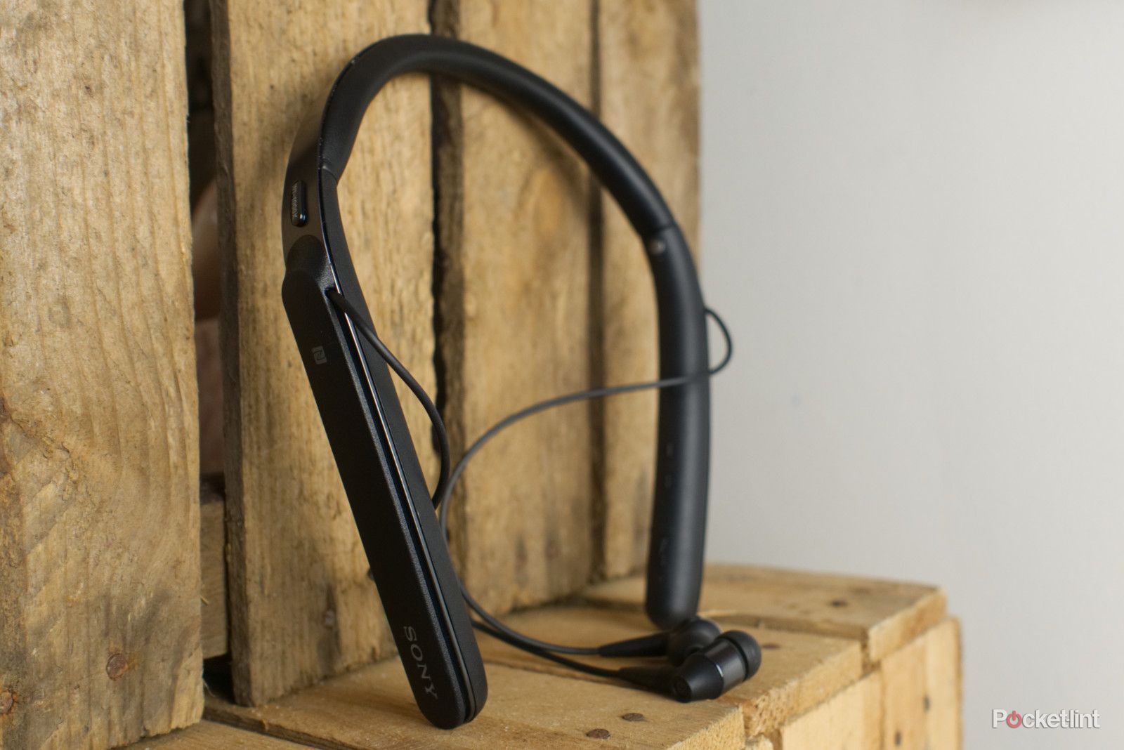 142133-headphones-review- 