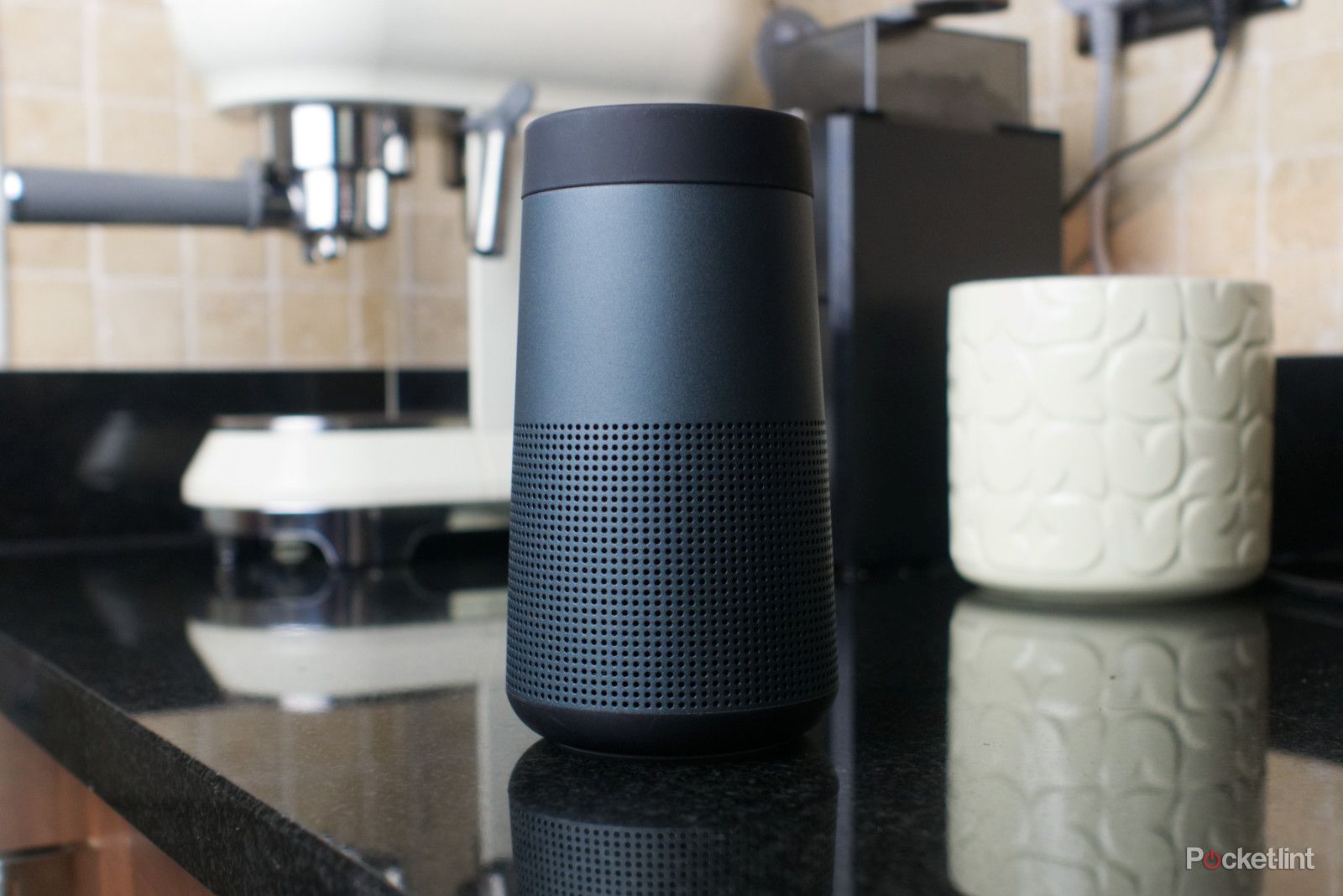 Bose SoundLink Revolve review: Classy, round, room-filling sound