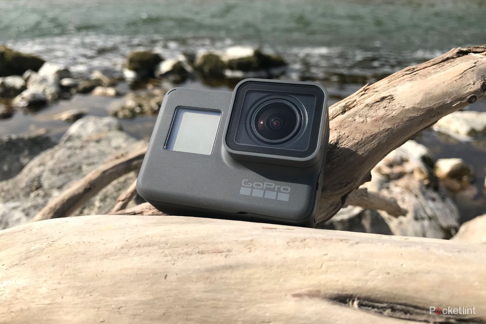 ビデオカメラ GoPro - Go Pro HERO6 Black Amazon.com : GoPro HERO6 Black 4K Action Camera (Renewed