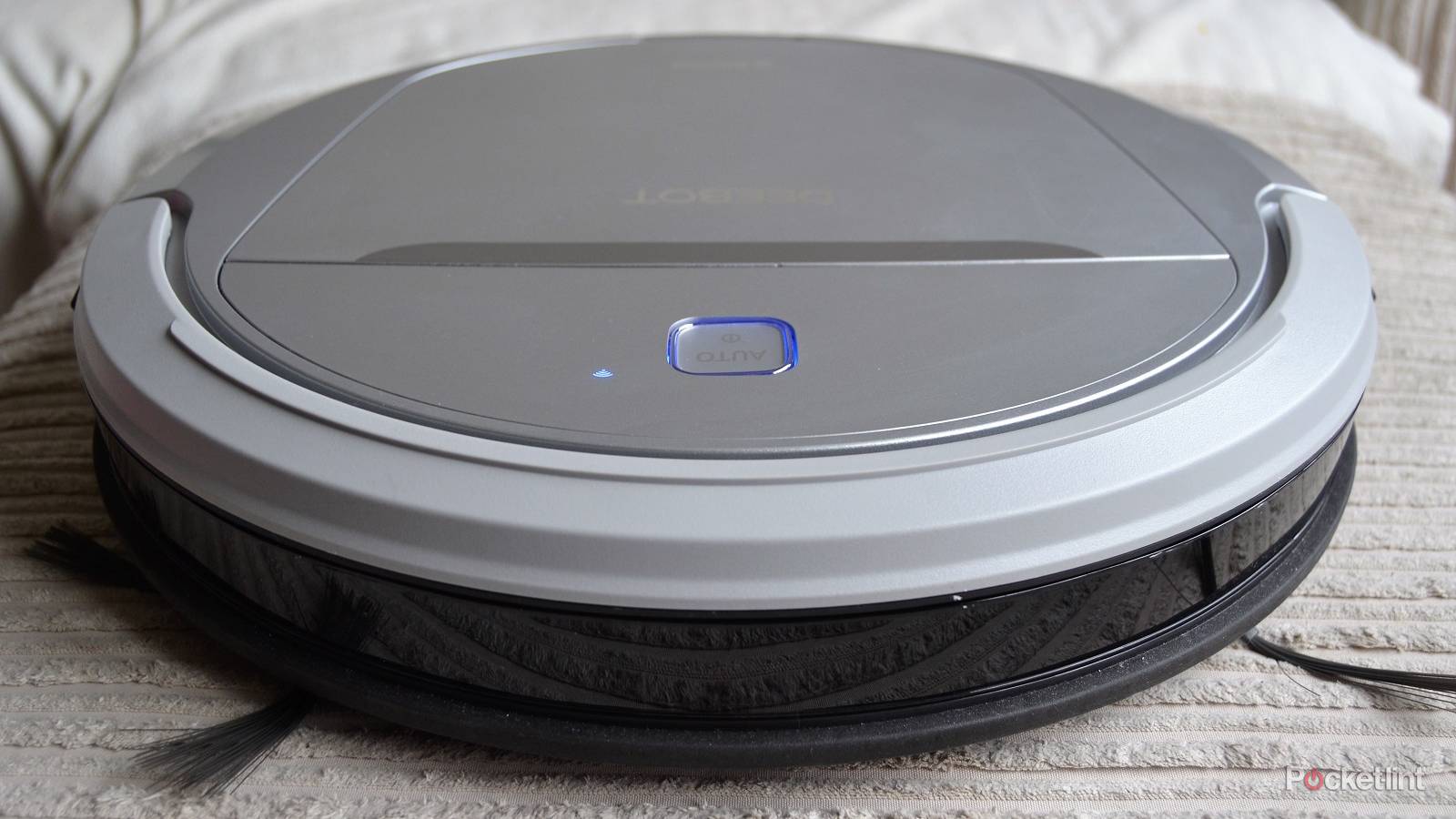 Ecovacs Deebot M81 Pro robot vacuum cleaner review: It