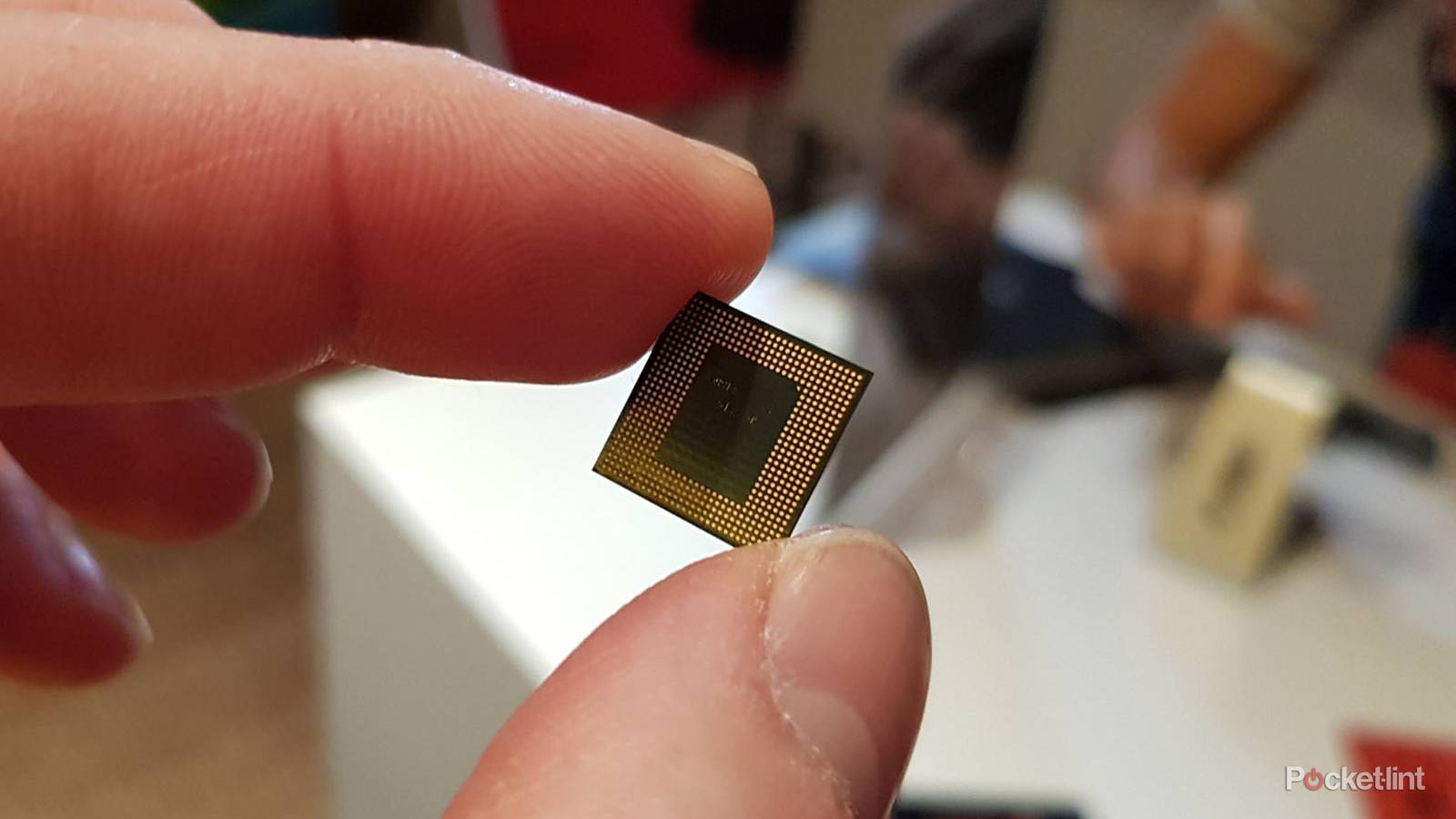 Qualcomm's next super-fast flagship chip could spell problems for phone ...