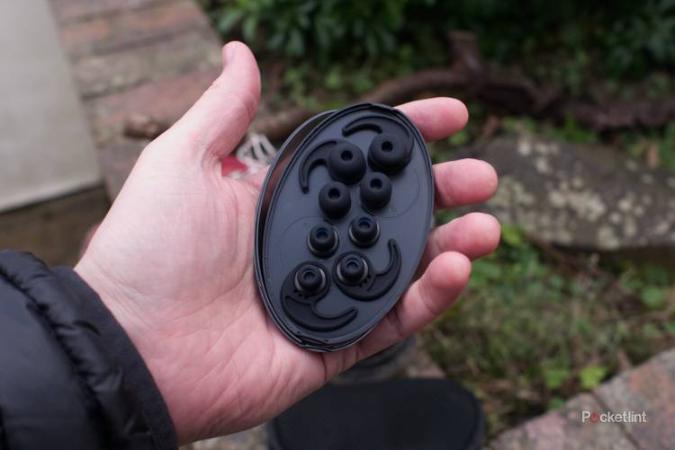 Lifebeam Vi review: Smart coaching in a great sports headphone