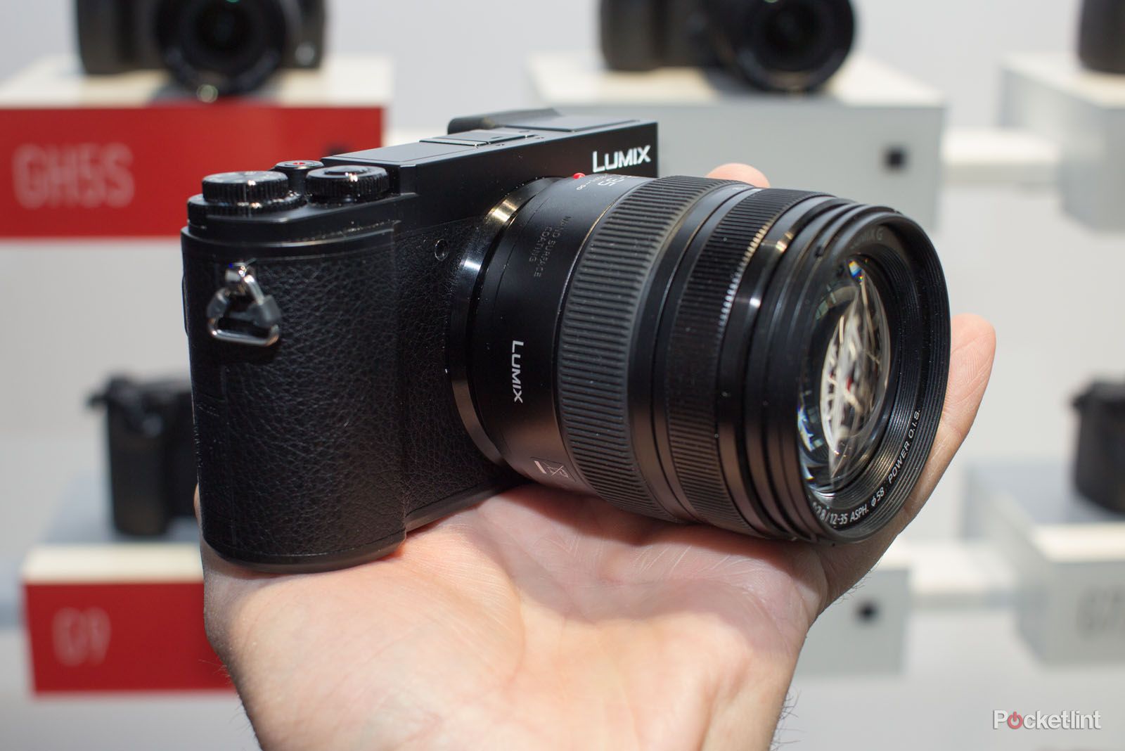 Panasonic Lumix GX9 initial review: Compact but powerful