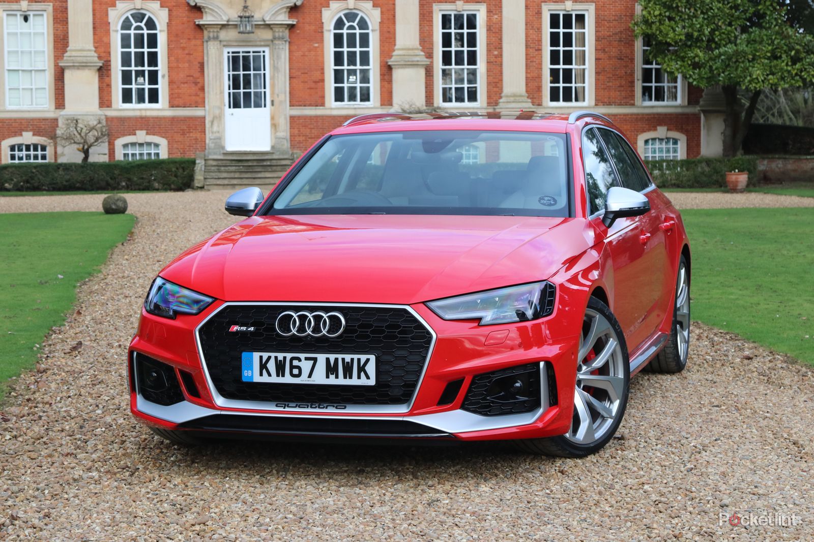 Audi RS4 review: Return of the fast estate king