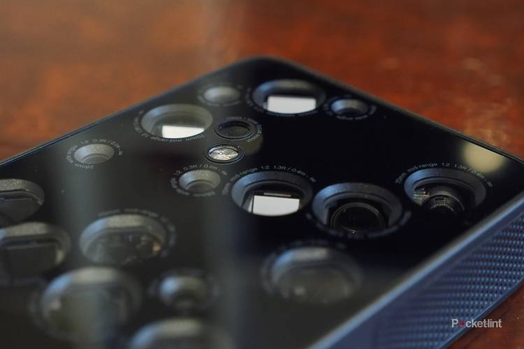 Light L16: This 16-in-1 camera is a real product you can buy. No, really.