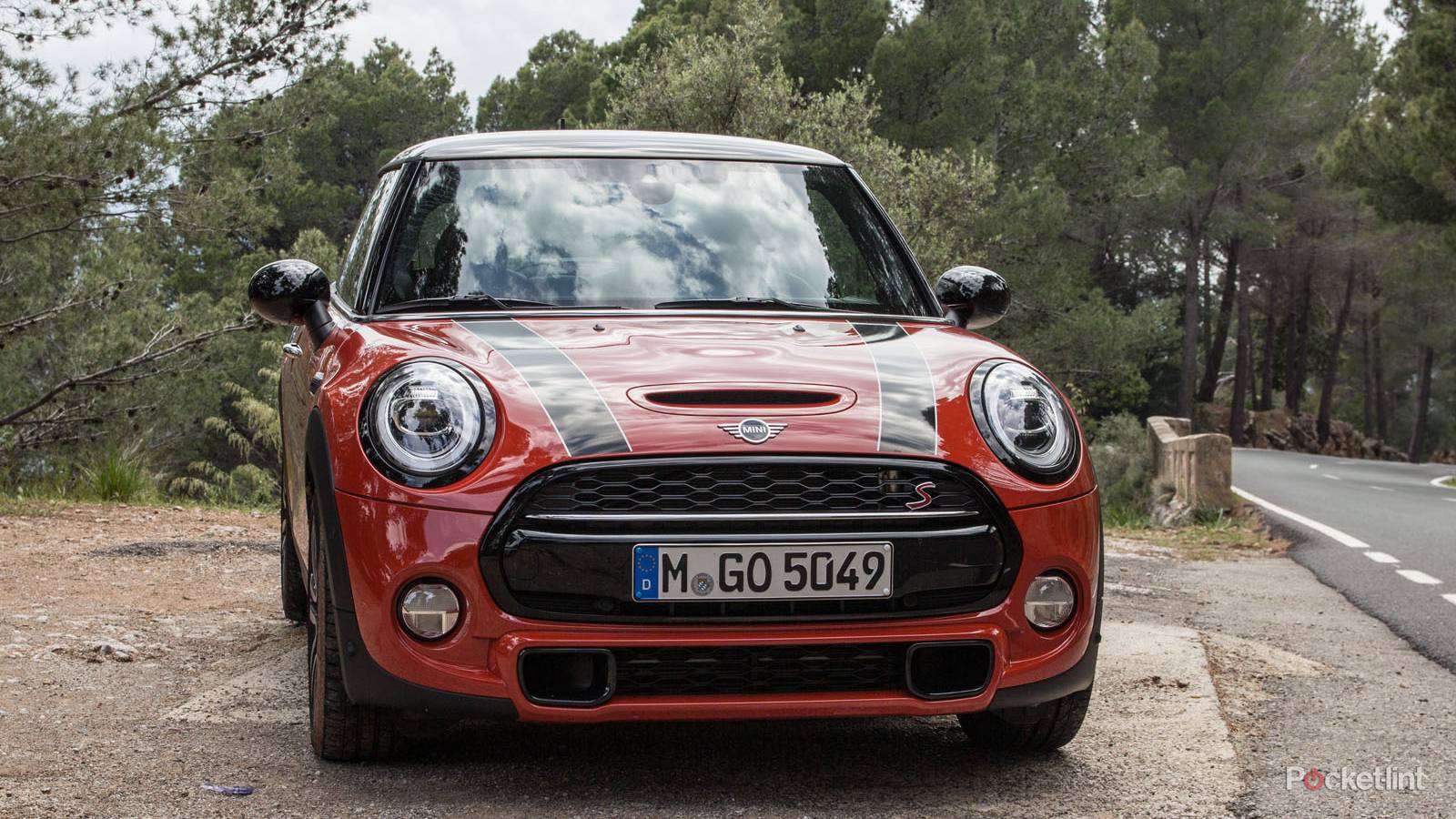 mini-cooper-s-hatch-review-small-in-stature-big-in-personality