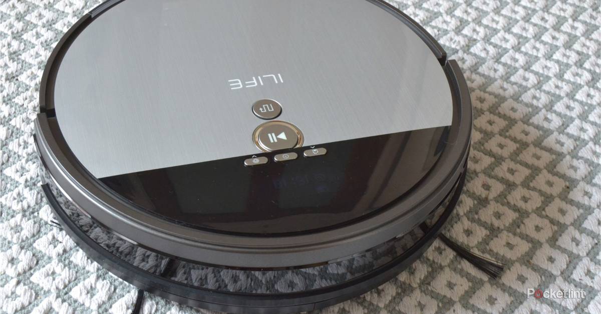iLife V8s review: Robot vacuum doubles as a mopping 